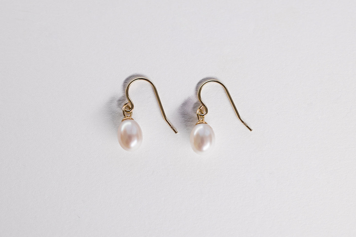 Lisa Webb Classic Pearl Drop Earrings Large | 9CT Gold