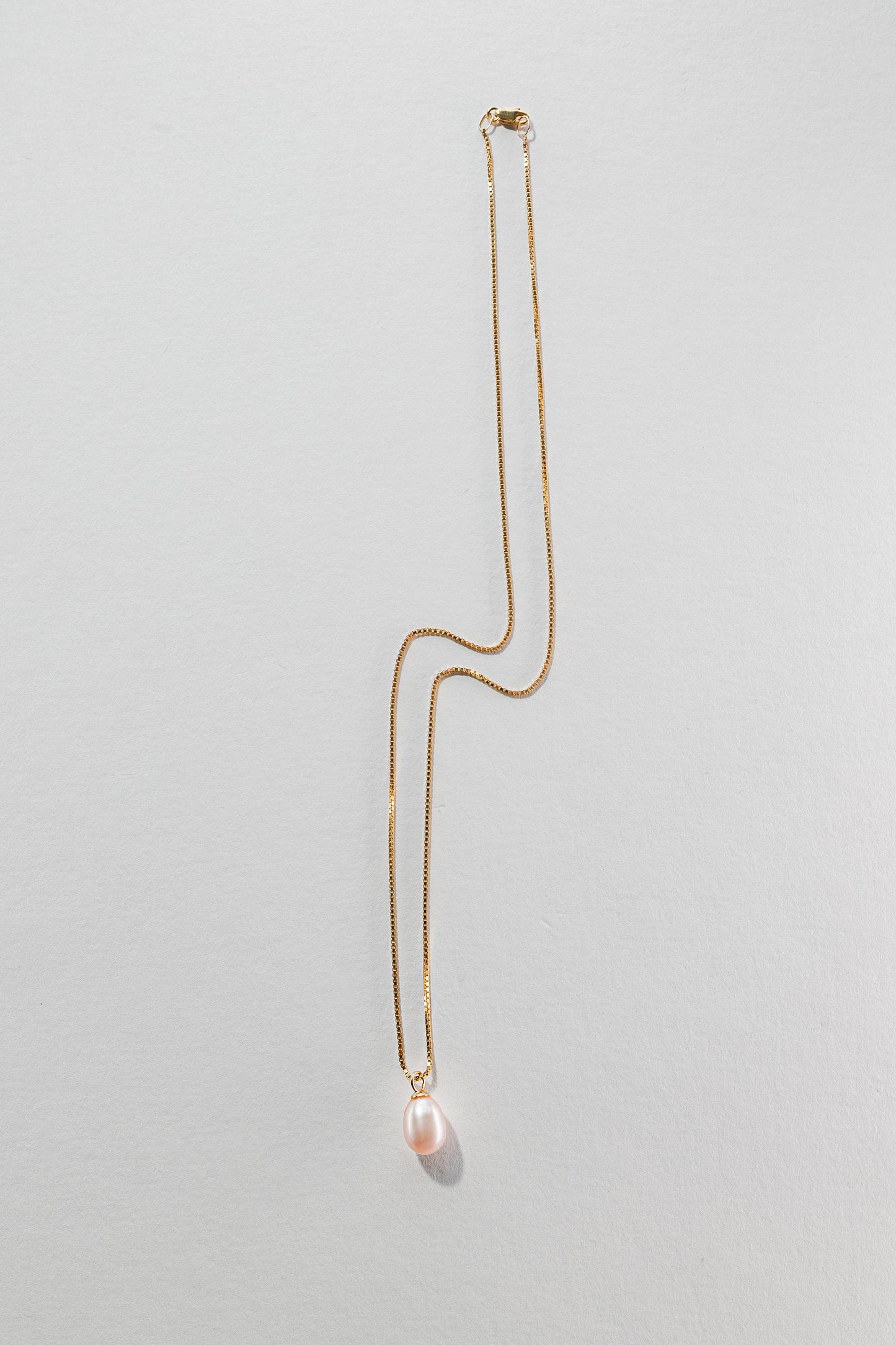 Lisa Webb Pink Pearl Drop Necklace | 9CT Gold