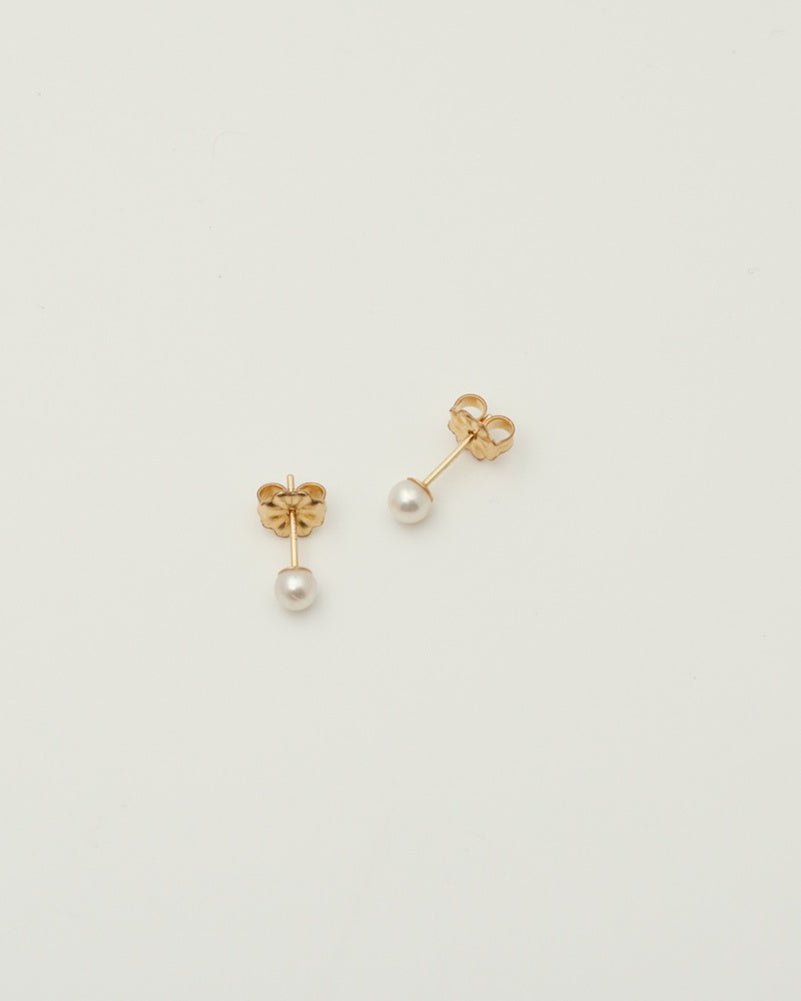 Fine Akoya Studs, Pearl, 14k Gold - Tea & Tonic Matakana - Charlotte Penman