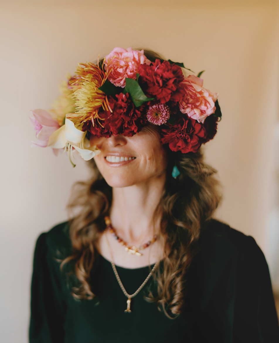 Flower Essences Explained: Benefits, Uses, and How to Harness Their Healing Power