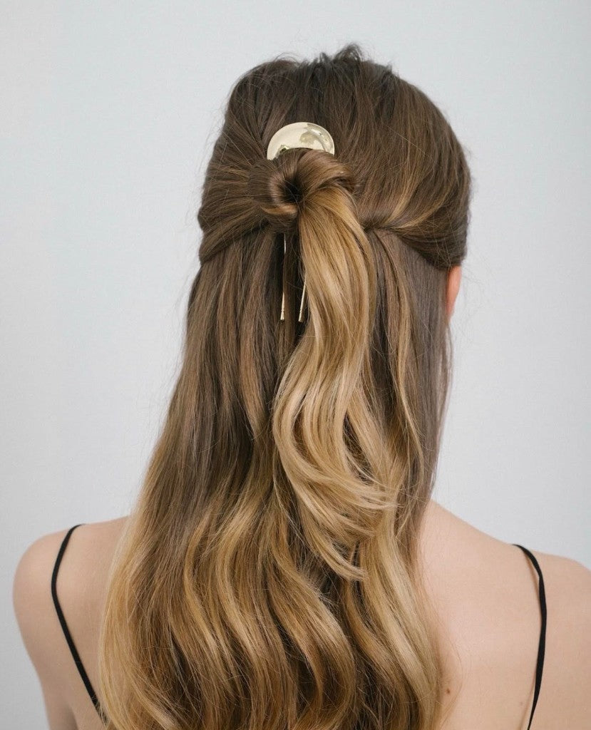 Monarc hair pin