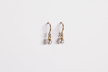 Lisa Webb Classic Pearl Drop Earrings Small | 9CT Gold