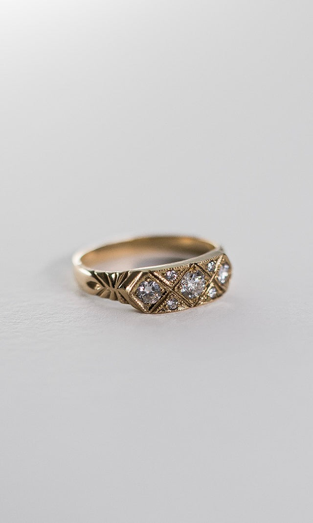 Lisa Webb The Pleiades Ring | 9CT Gold | Diamond