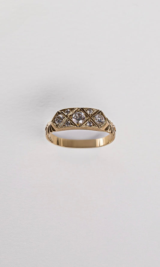 Lisa Webb The Pleiades Ring | 9CT Gold | Diamond