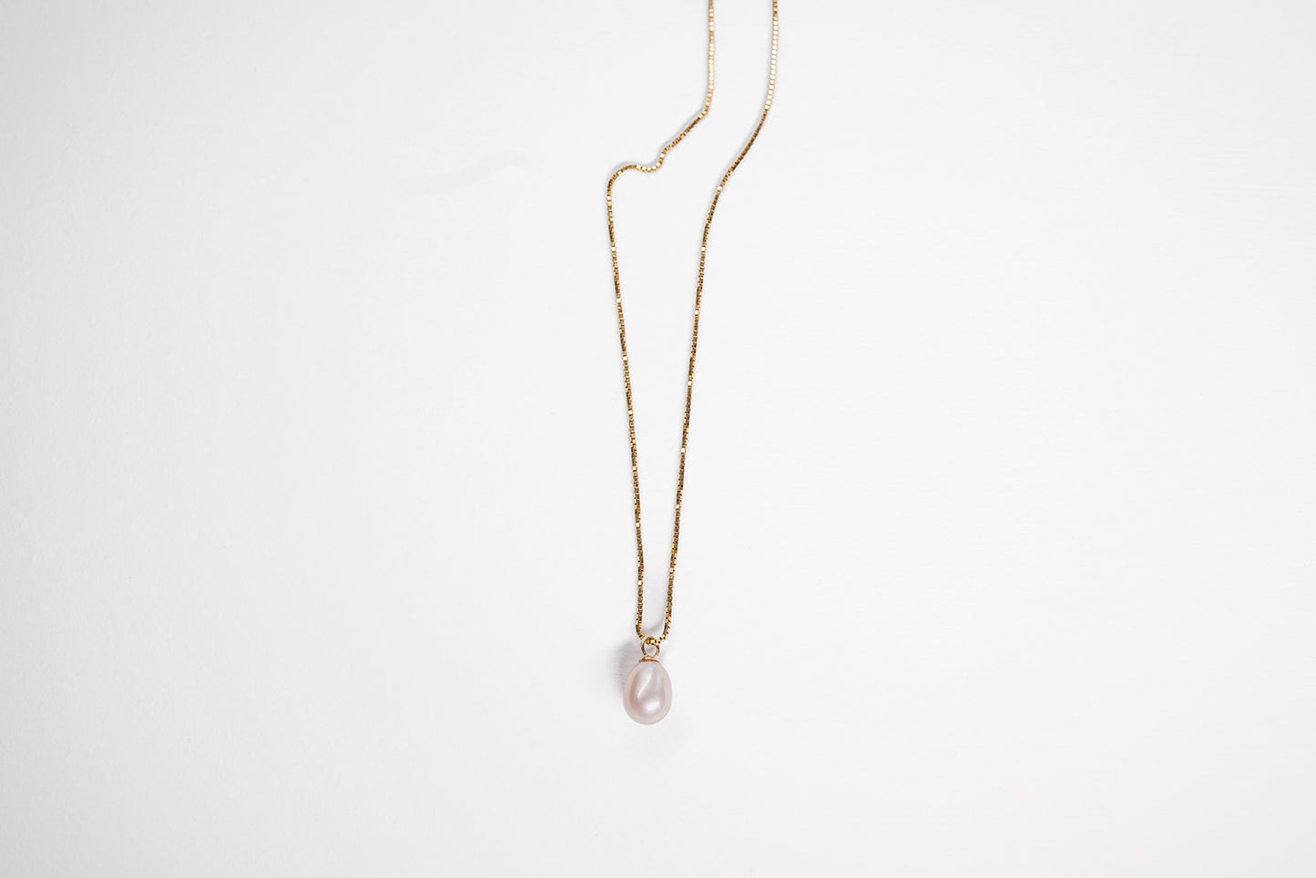 Lisa Webb Pink Pearl Drop Necklace | 9CT Gold