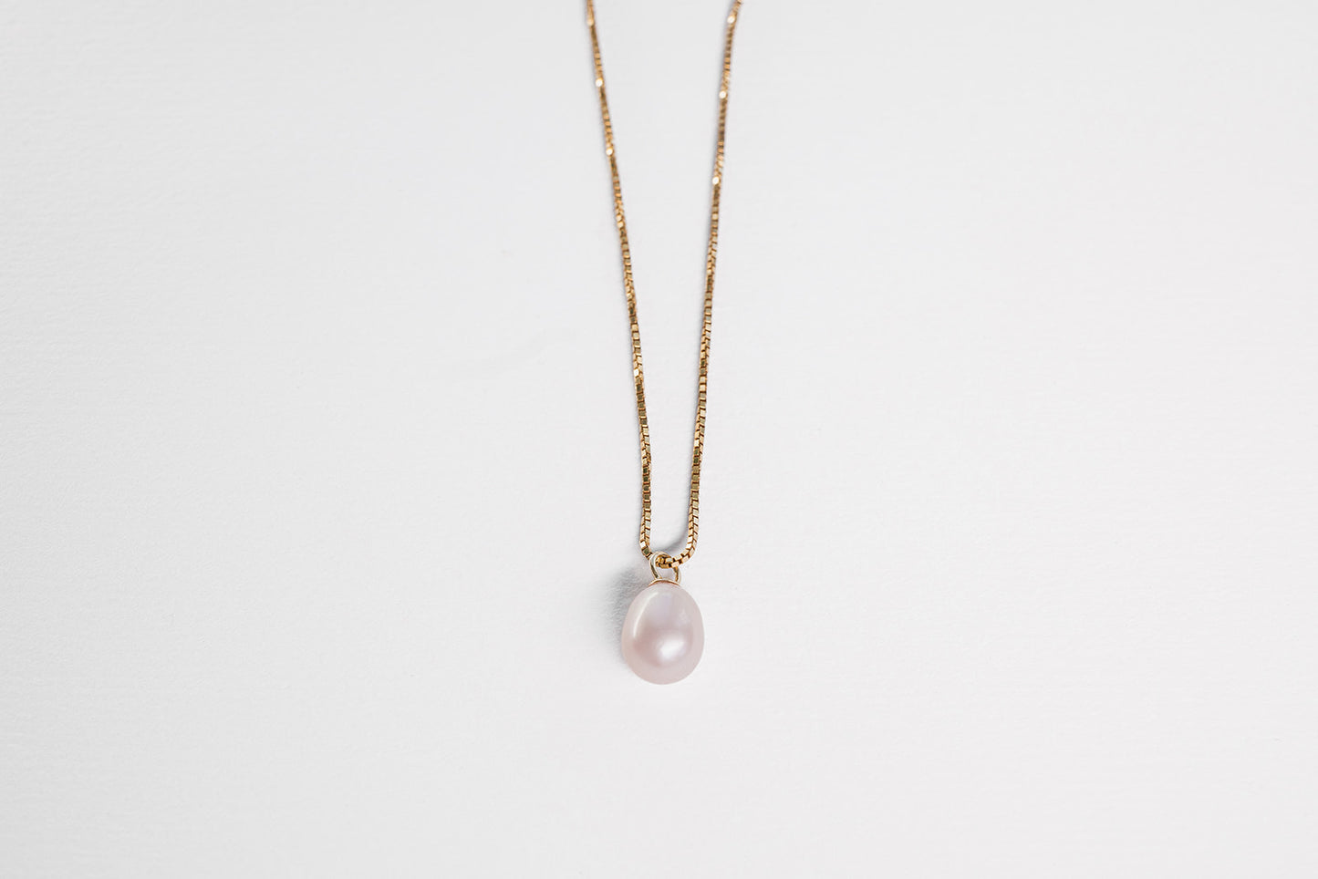 Lisa Webb Pink Pearl Drop Necklace | 9CT Gold