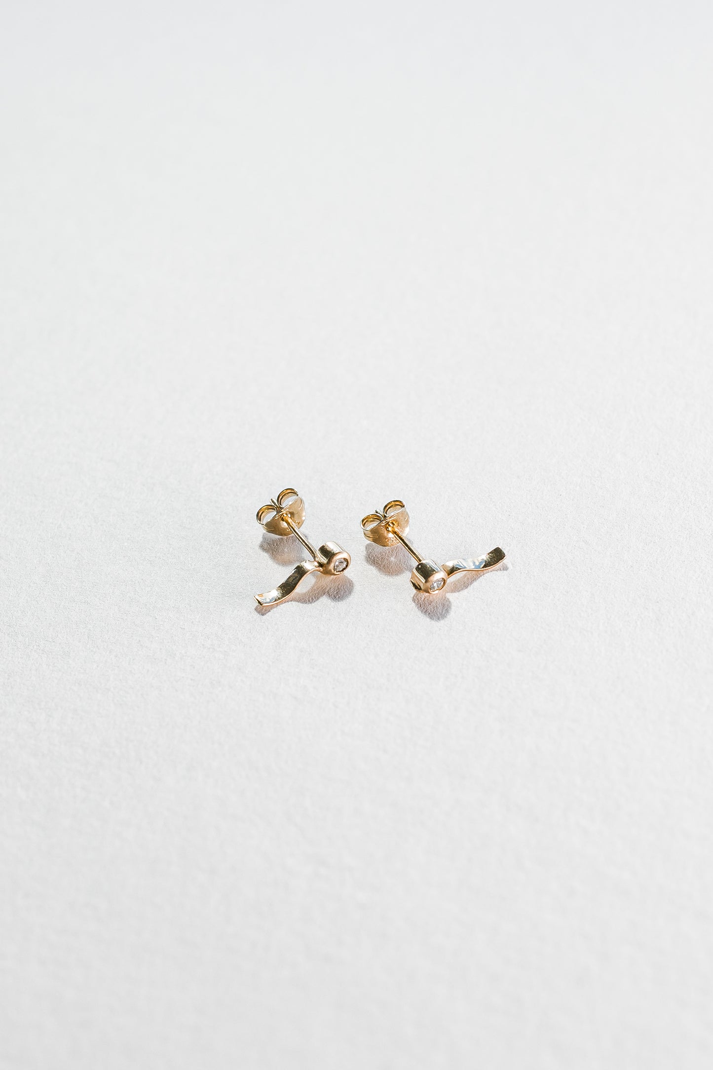 Lisa Webb Wave Stud Earrings | 9CT Gold | Diamond