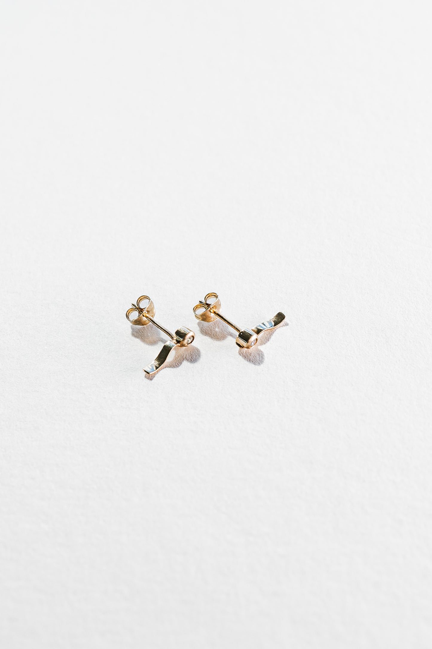 Lisa Webb Wave Stud Earrings | 9CT Gold | Diamond